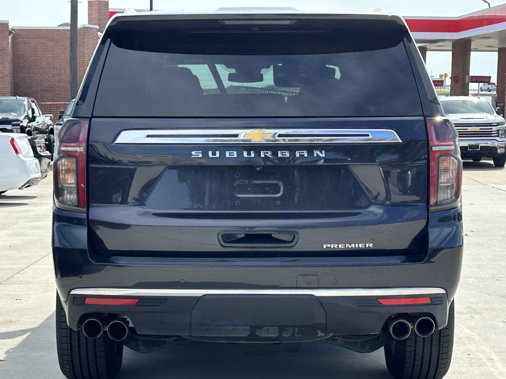 Used 2024 Chevrolet Suburban Premier AWD/4WD image 5