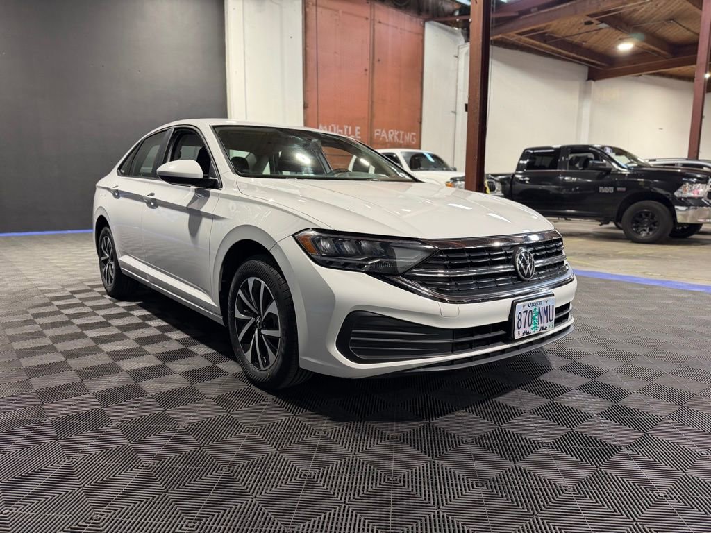 Used 2022 Volkswagen Jetta S FWD image 6