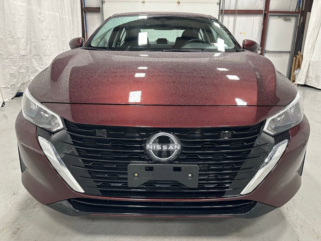 Used 2025 Nissan Sentra SV FWD image 2