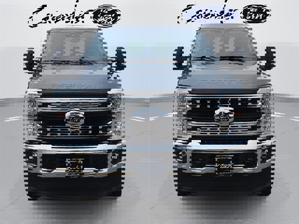 Used 2024 Ford F250 XLT image 2