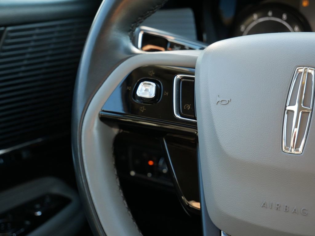 Used 2021 Lincoln Corsair FWD w/ Equipment Group 101A image 17