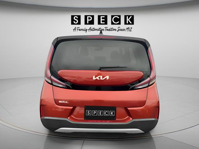 Used 2023 Kia Soul LX w/ Option Group 015 FWD image 4