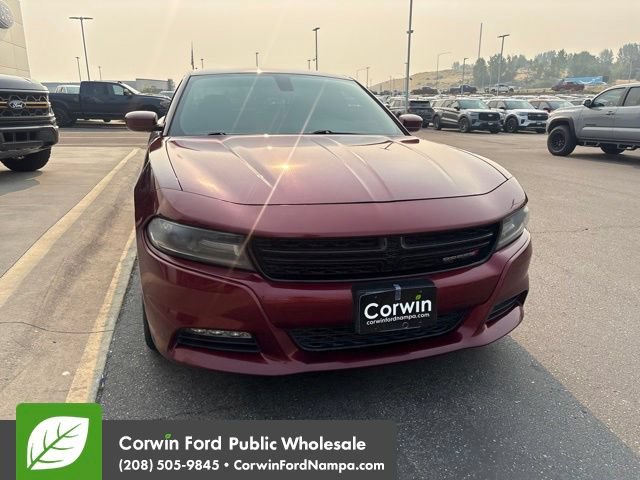 Used 2017 Dodge Charger SXT RWD image 3