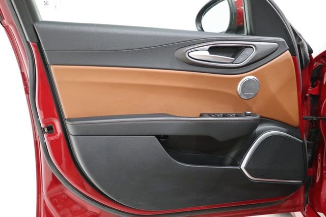 Used 2020 Alfa Romeo Giulia Ti w/ Active Blind Spot Package image 16