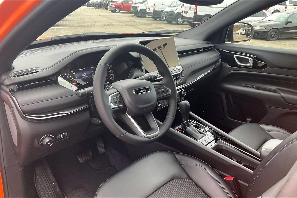 New 2026 Jeep Compass Latitude AWD/4WD image 6