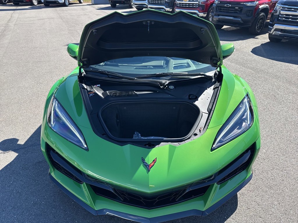 New 2026 Chevrolet Corvette E-Ray image 32