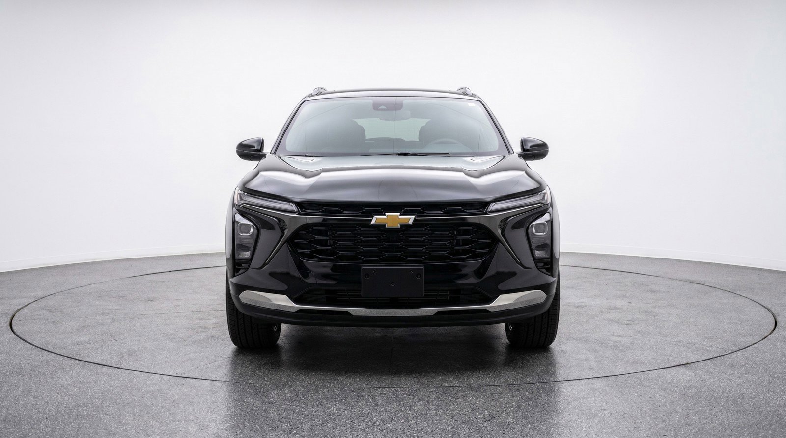 Used 2025 Chevrolet Blazer LT FWD image 2