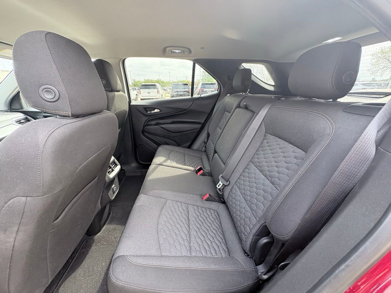 Used 2019 Chevrolet Equinox LT w/ Driver Convenience Package image 7