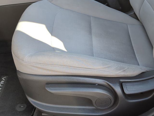 Used 2018 Hyundai Elantra SEL image 13