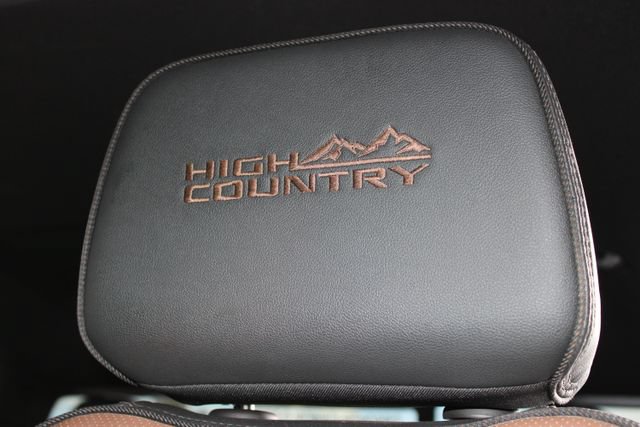 Used 2024 Chevrolet Silverado 2500 High Country w/ Technology Package AWD/4WD image 30
