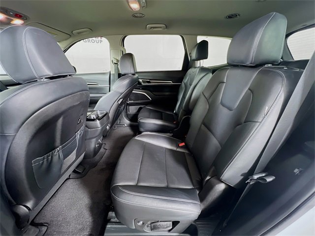 Used 2023 Kia Telluride S image 24