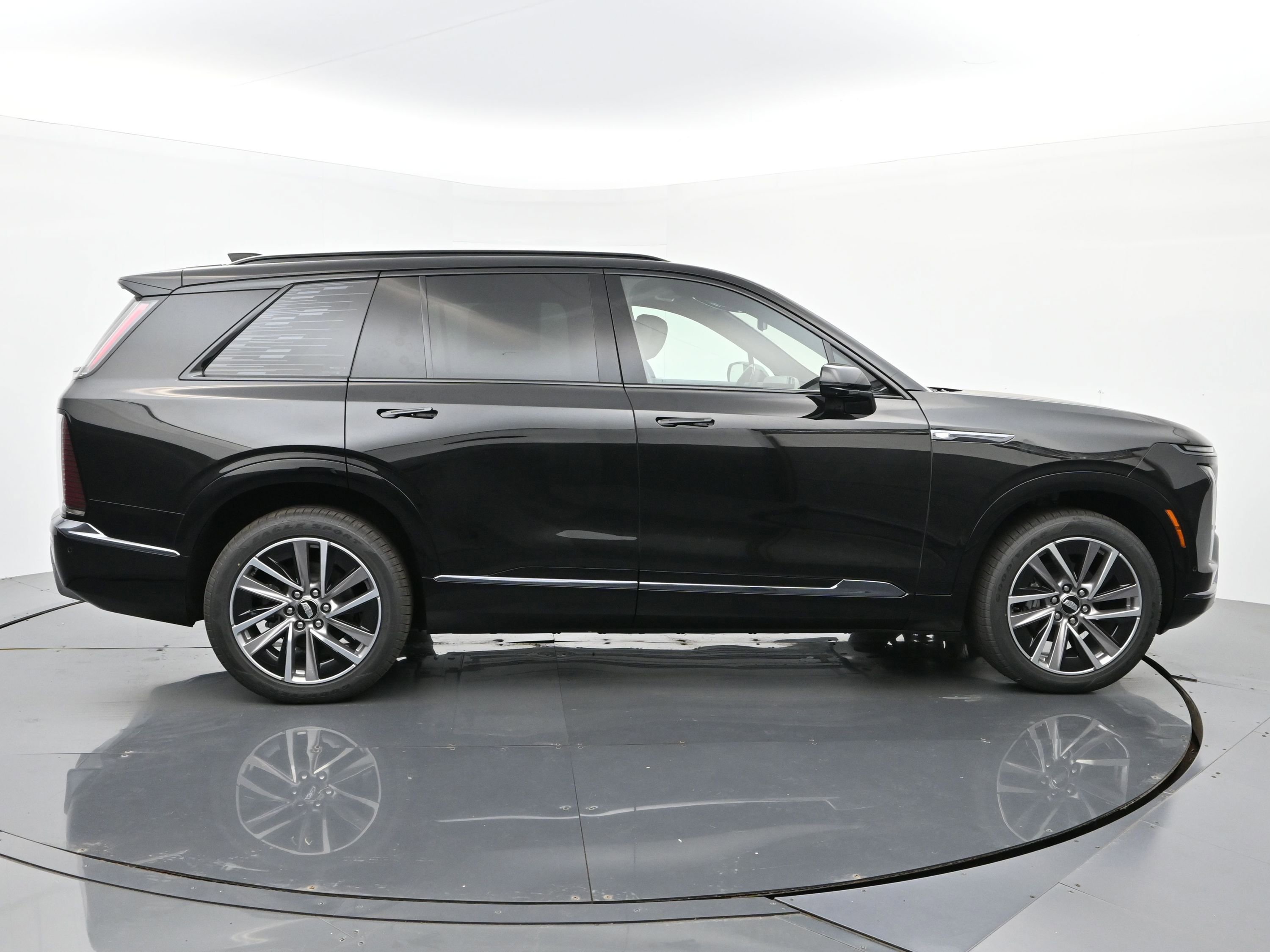 New 2026 Cadillac Vistiq Sport w/ LPO, Floor Liner Package image 6