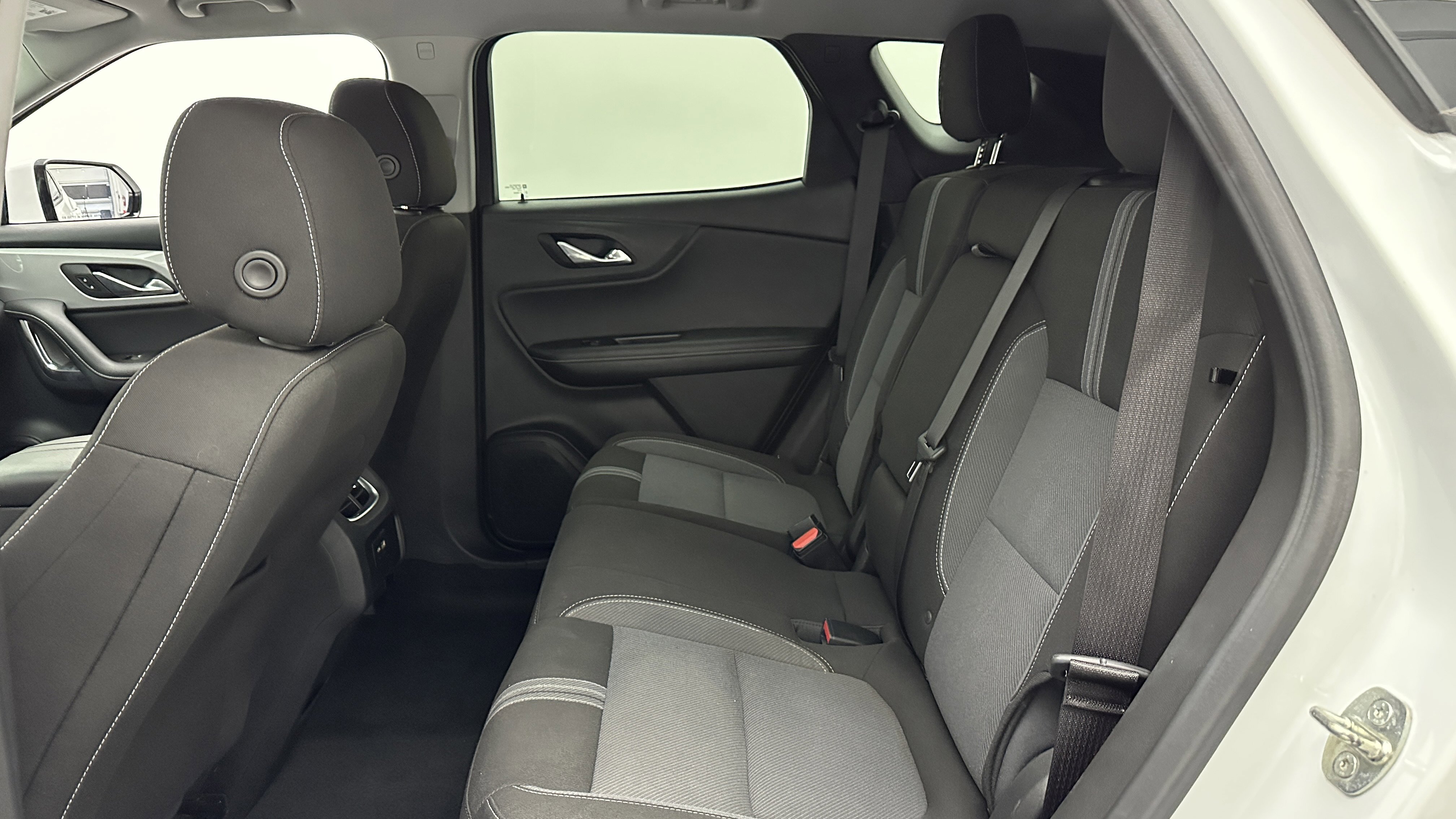 Used 2023 Chevrolet Blazer LT image 30