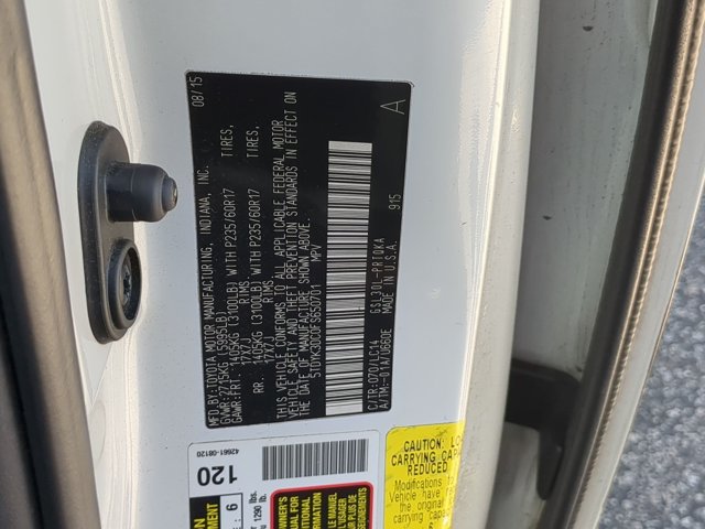 Used 2015 Toyota Sienna XLE w/ XLE Navigation Package FWD image 23