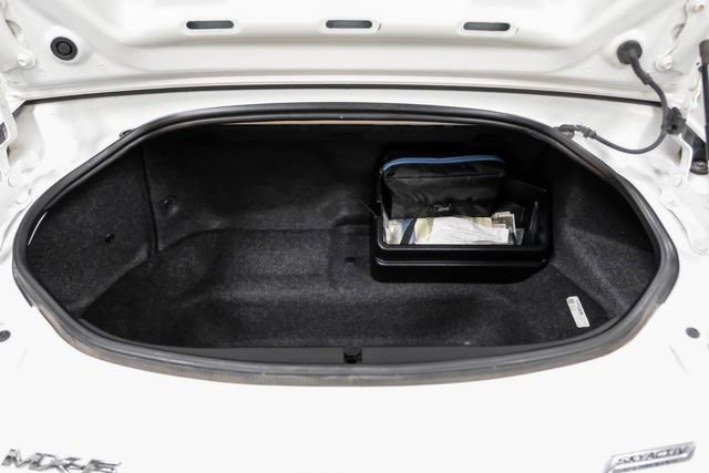Used 2018 MAZDA MX-5 Miata RF Grand Touring RWD image 47