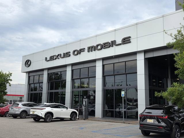 Used 2023 Lexus IS 350 F Sport image 13