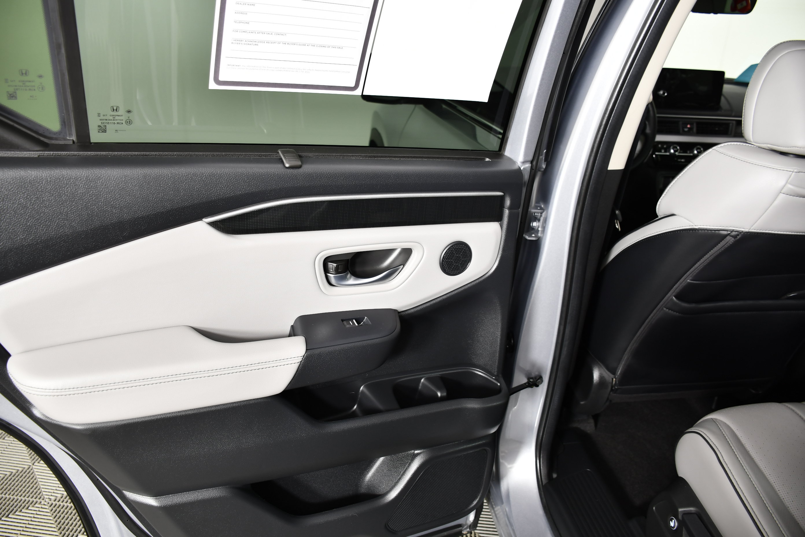 Certified 2025 Honda Pilot Elite image 47