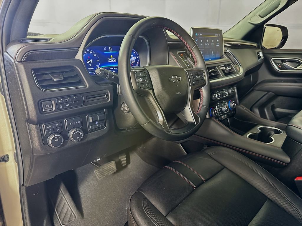 Used 2023 Chevrolet Suburban RST w/ Luxury Package image 9