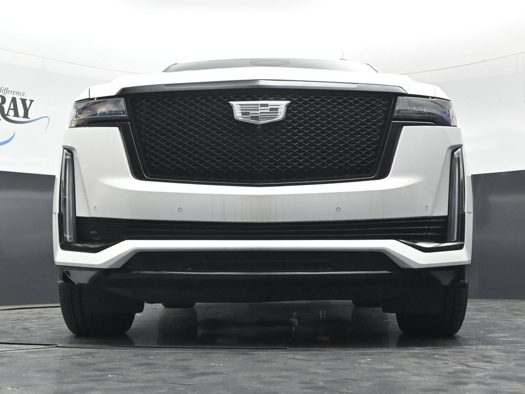 Used 2023 Cadillac Escalade Sport Platinum w/ LPO, ONYX Package AWD/4WD image 30