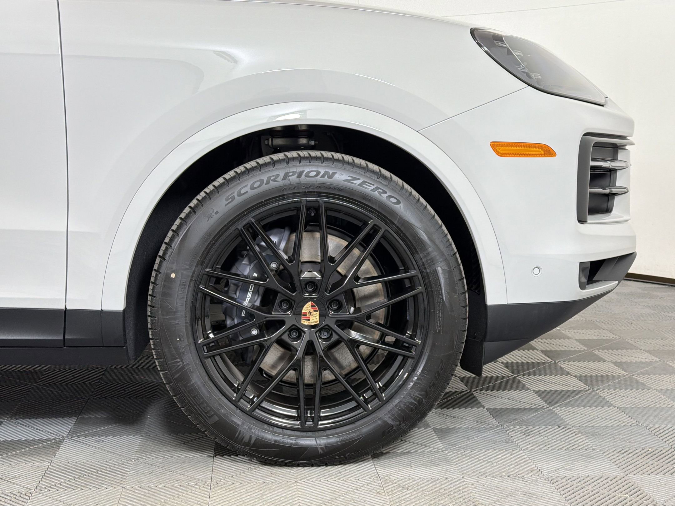 New 2026 Porsche Cayenne image 14
