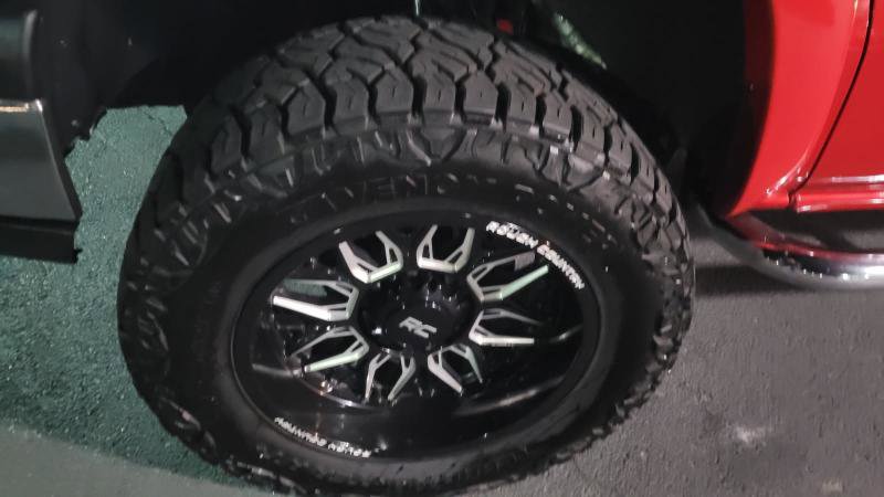 Used 2004 Chevrolet Silverado 2500 LT w/ Skid Plate Package image 13