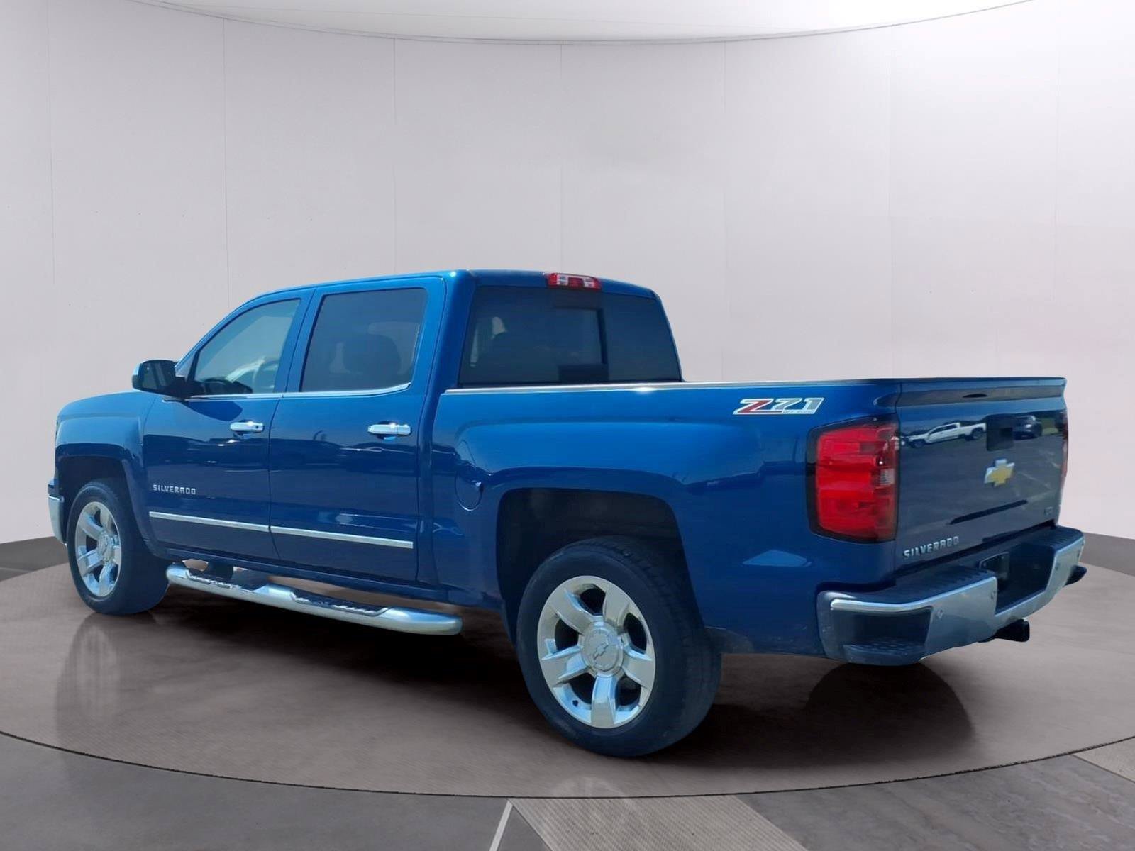 Used 2015 Chevrolet Silverado 1500 LTZ AWD/4WD image 3