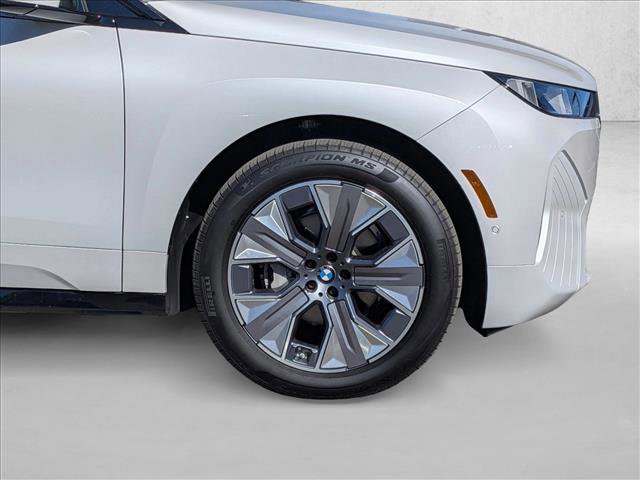 New 2026 BMW iX xDrive60 image 10