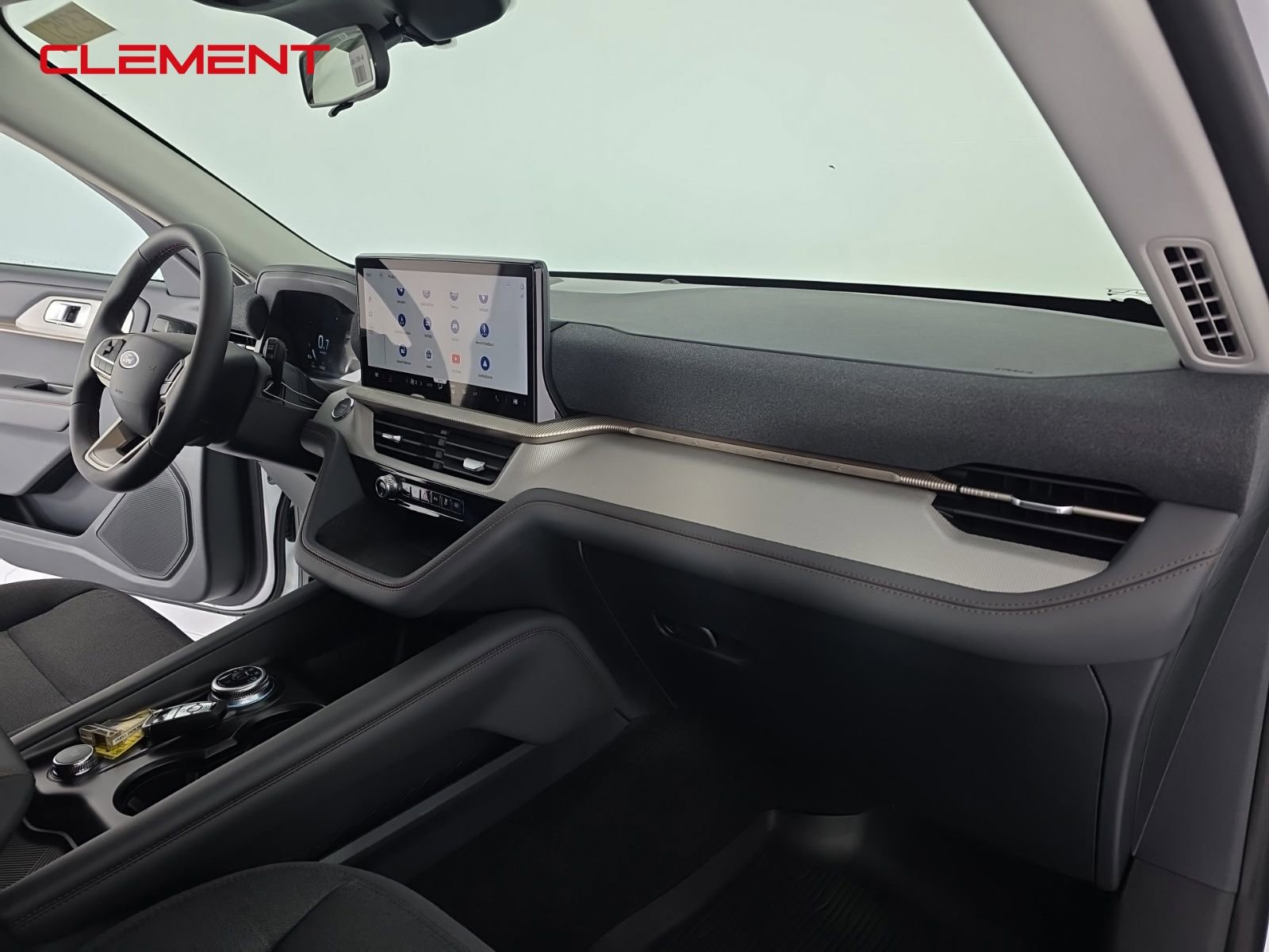 New 2026 Ford Explorer Active image 32