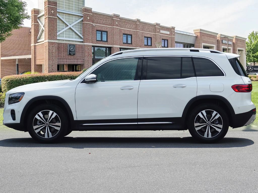 New 2025 Mercedes-Benz GLB 250 4MATIC image 8