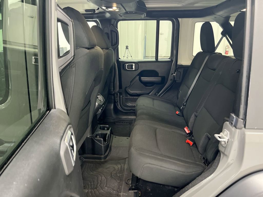 Used 2020 Jeep Wrangler Unlimited Willys image 22