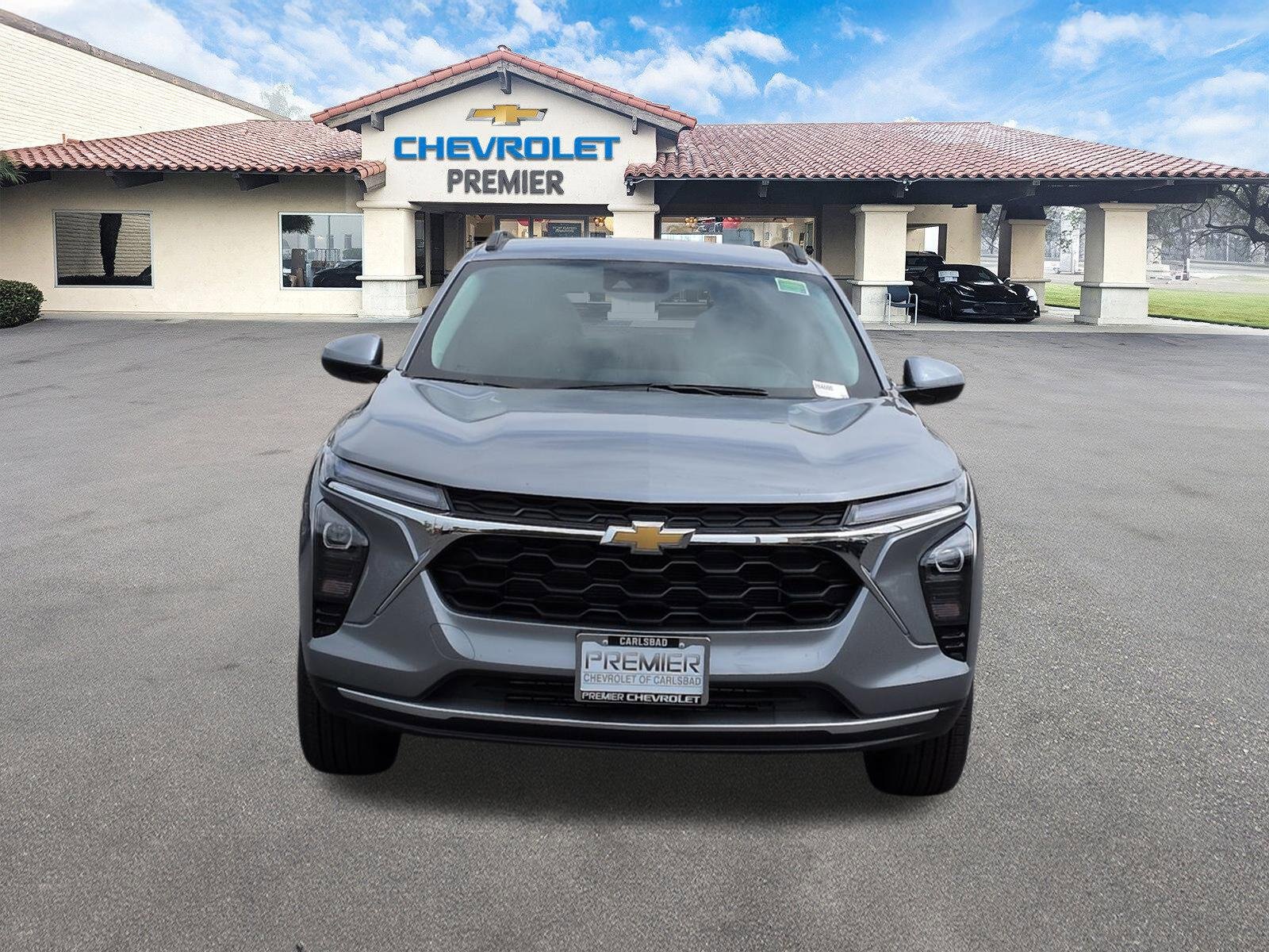 New 2026 Chevrolet Trax LT w/ Driver Confidence Package FWD image 3