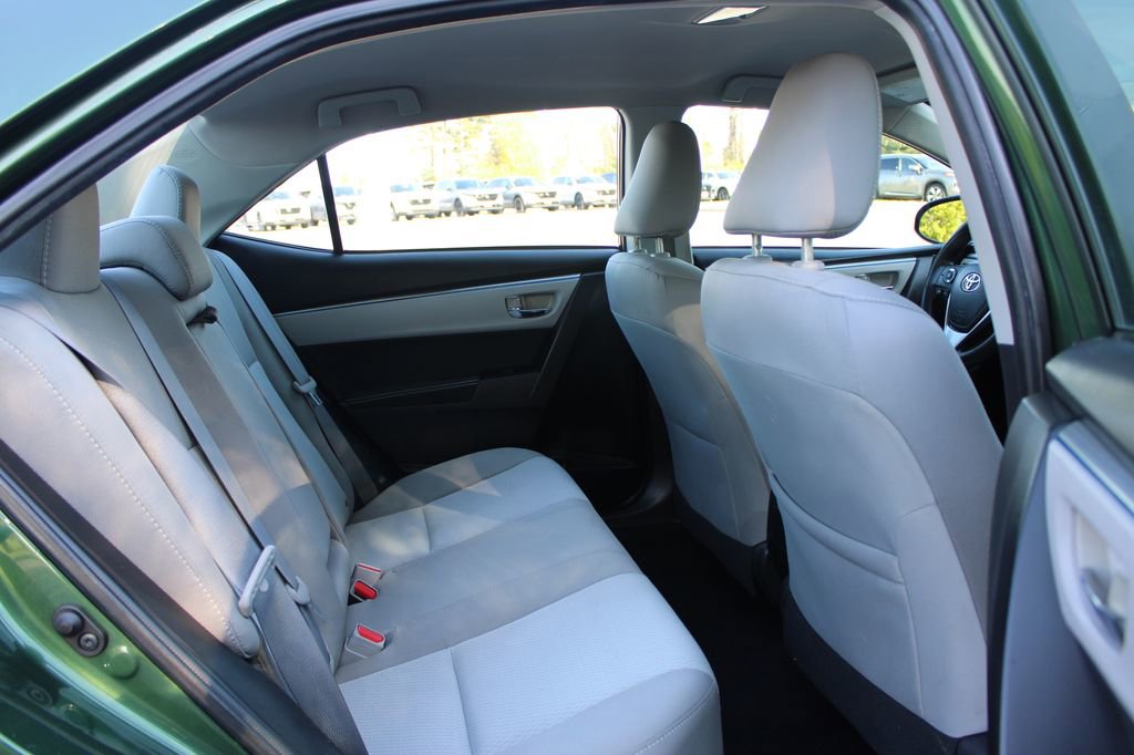 Used 2016 Toyota Corolla LE image 14