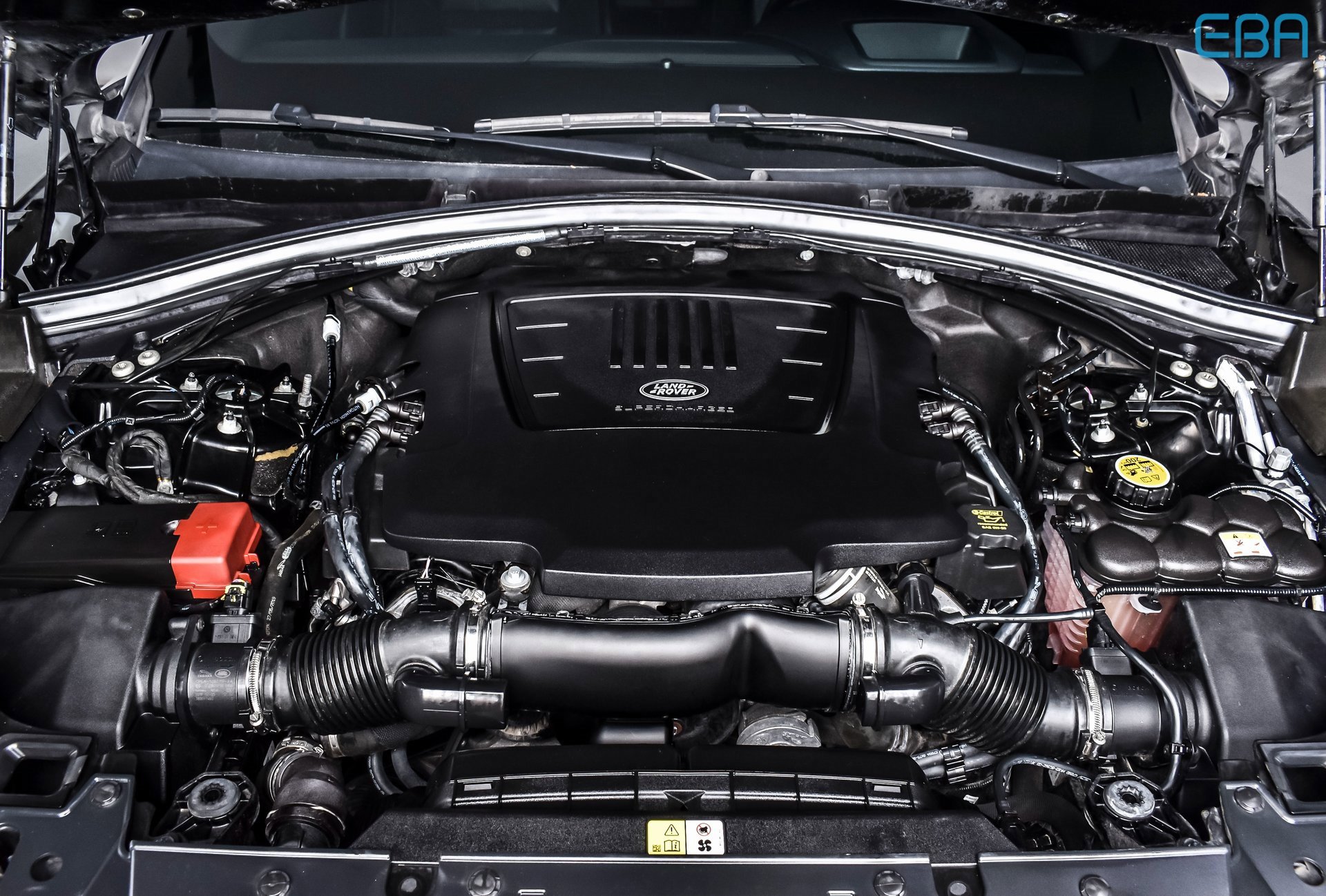 Used 2020 Land Rover Range Rover Velar R-Dynamic S image 11