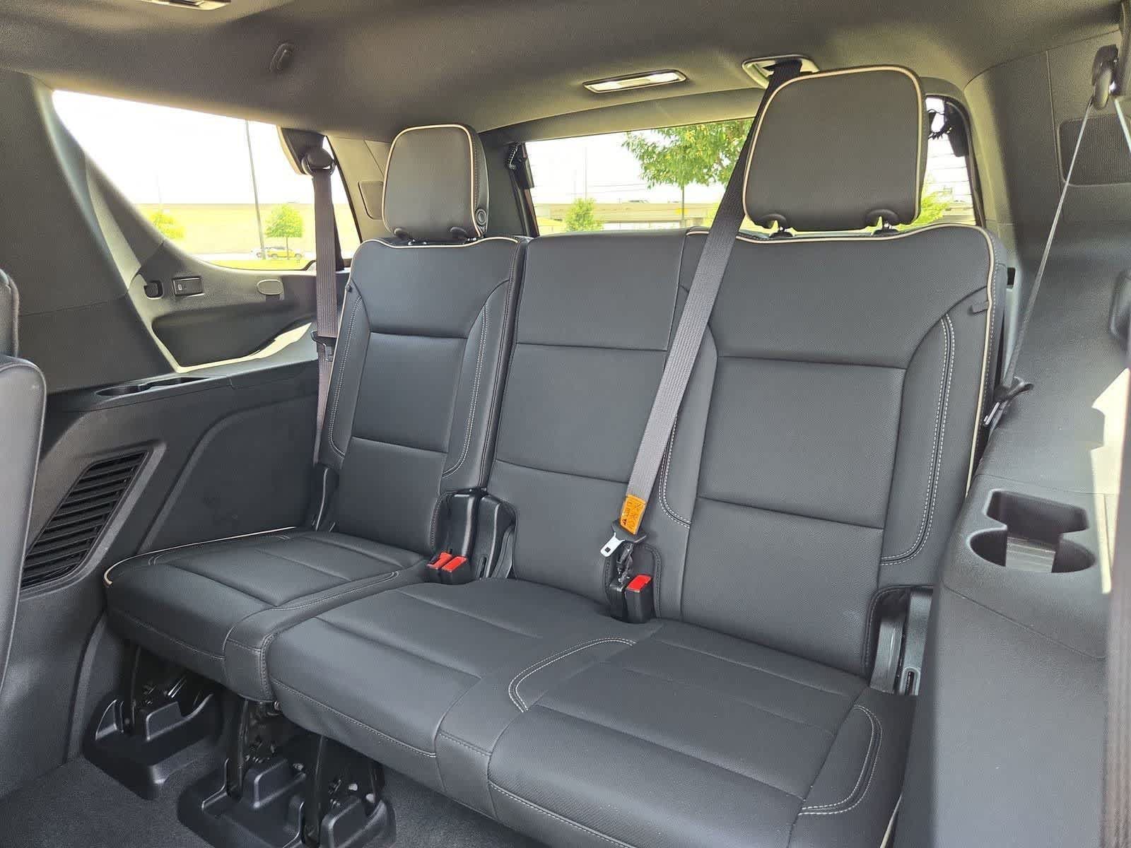 Used 2024 Chevrolet Tahoe Premier w/ Premium Package AWD/4WD image 37