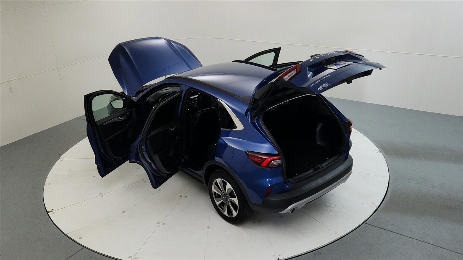 Used 2023 Ford Escape Platinum w/ Premium Technology Package image 21