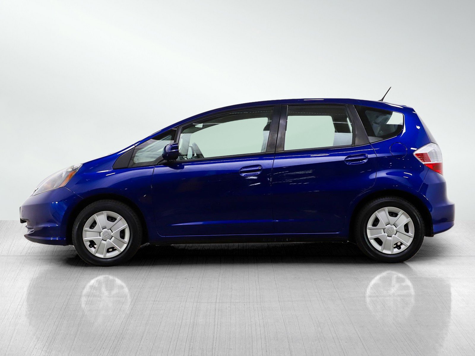 Used 2013 Honda Fit image 2