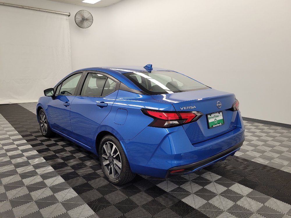 Used 2024 Nissan Versa SV FWD image 5