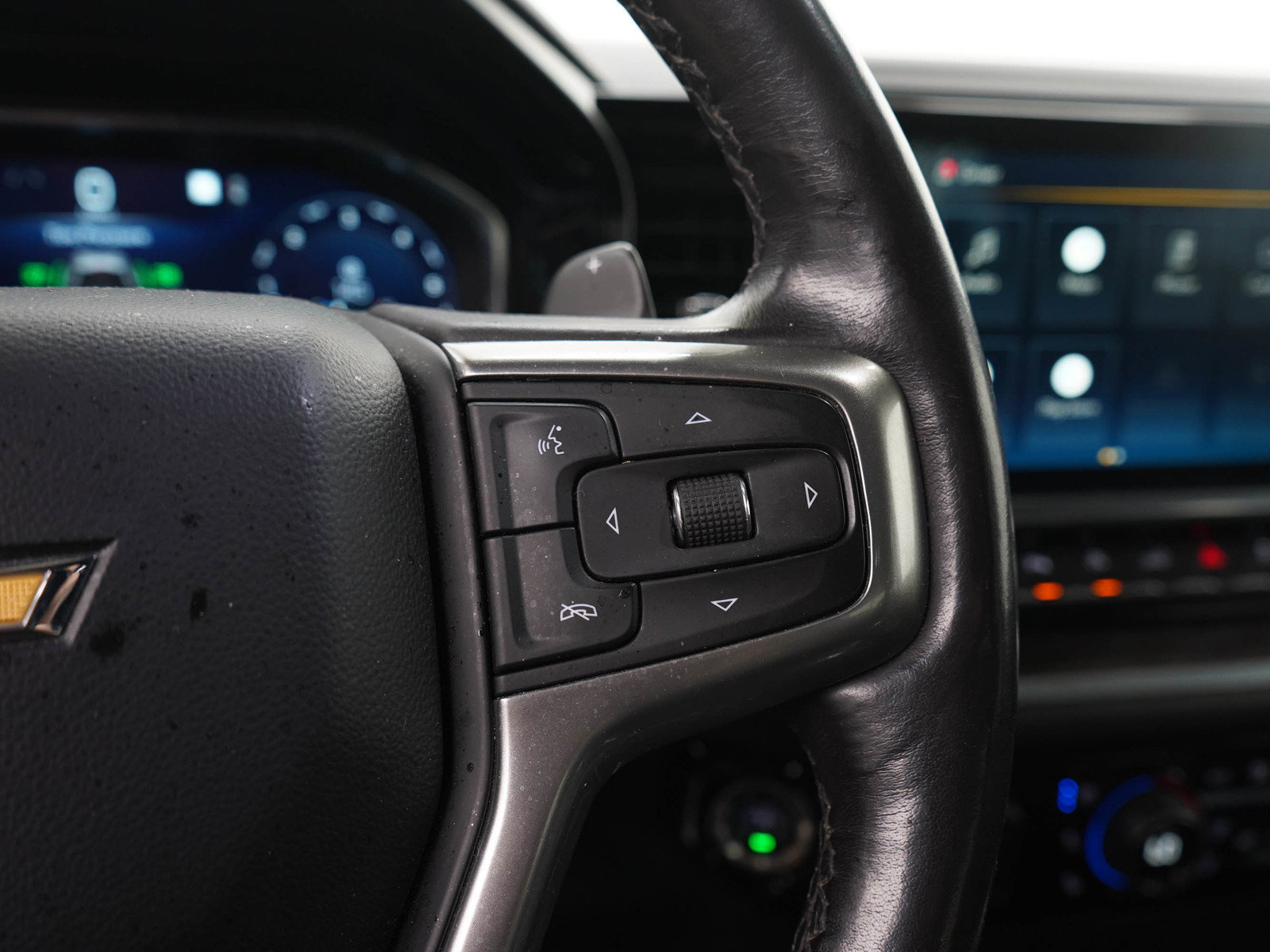 Used 2022 Chevrolet Silverado 1500 LTZ AWD/4WD image 30