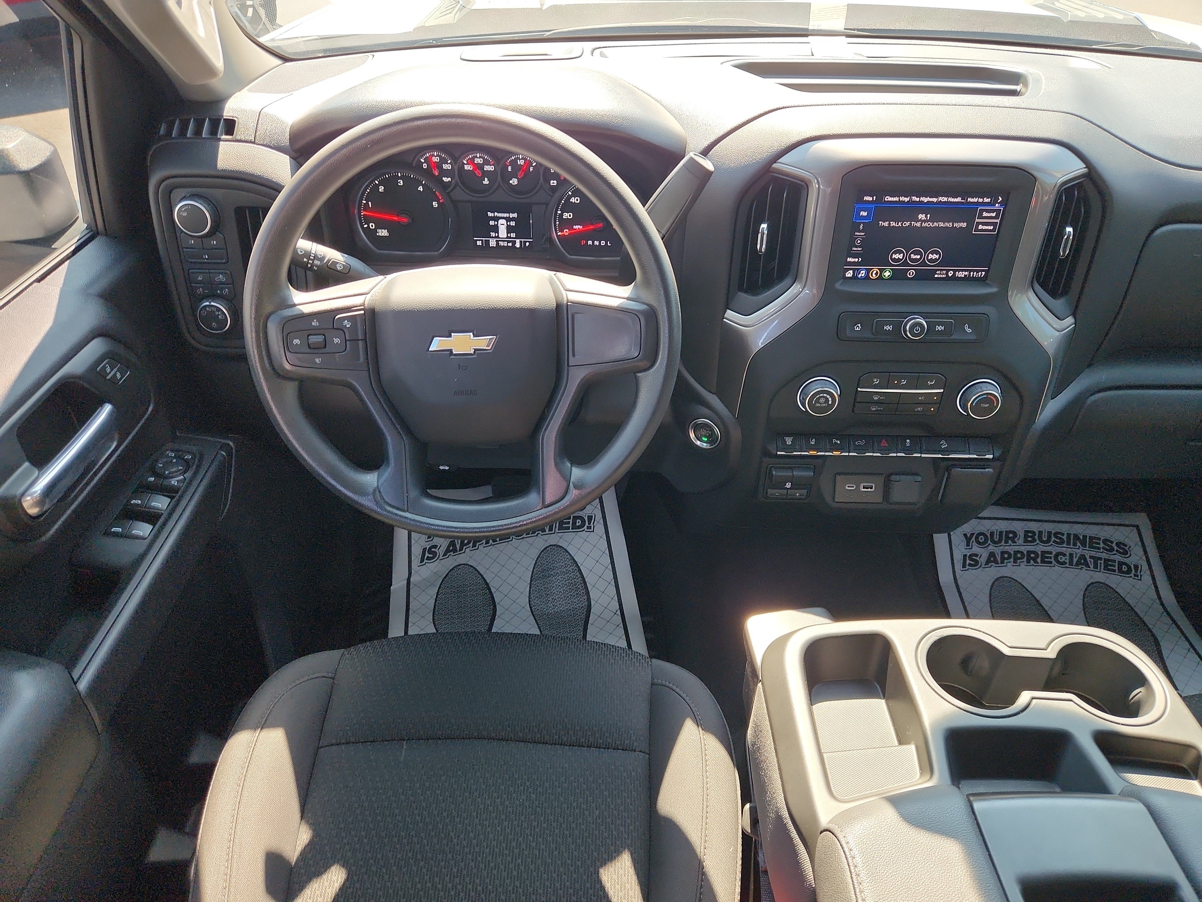 Used 2025 Chevrolet Silverado 2500 W/T AWD/4WD image 23