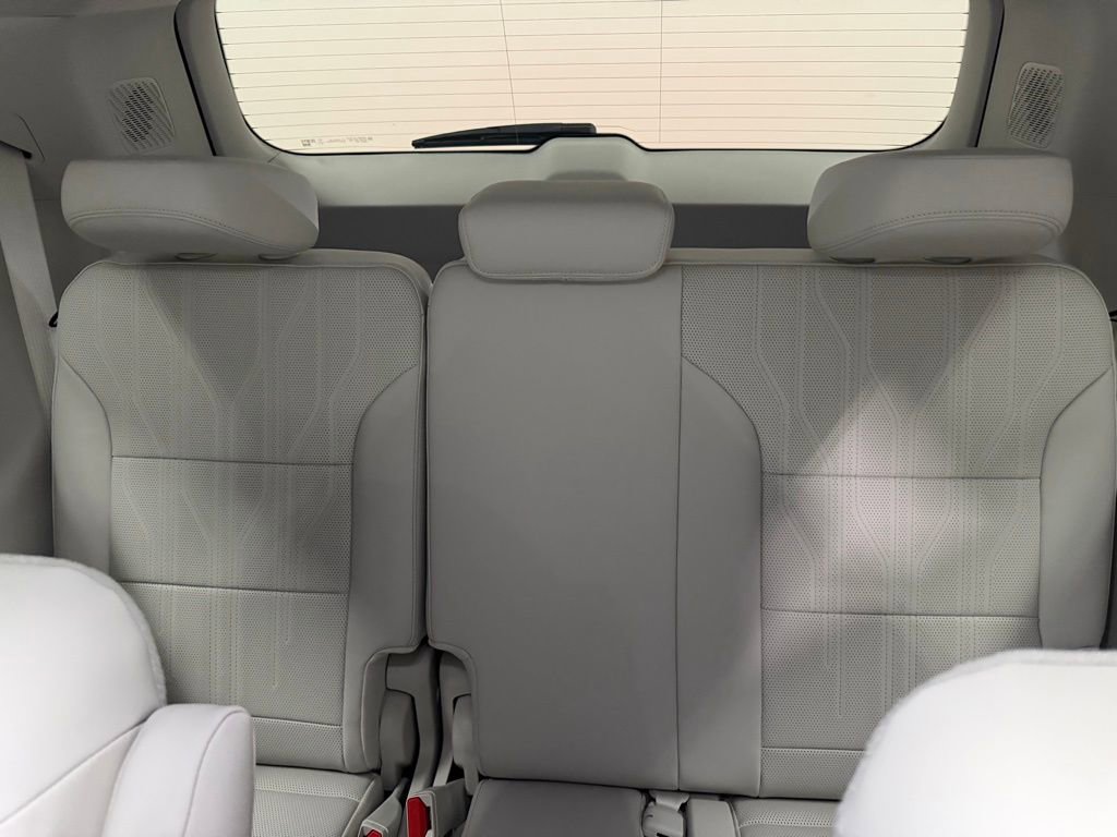 New 2026 Buick Enclave Avenir w/ Super Cruise Package image 37