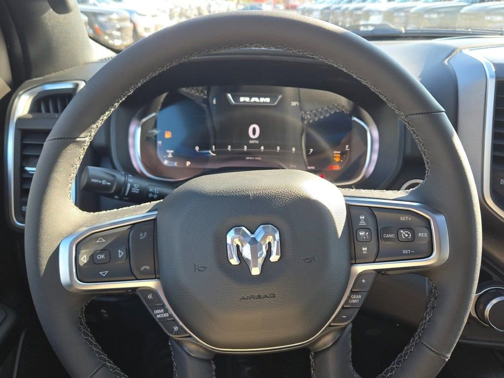 New 2026 RAM 1500 Big Horn AWD/4WD image 36