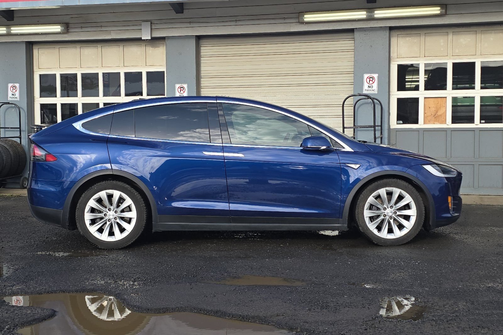 Used 2016 Tesla Model X 60D AWD/4WD image 4