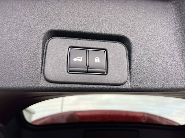 New 2026 Nissan Rogue Platinum AWD/4WD image 13