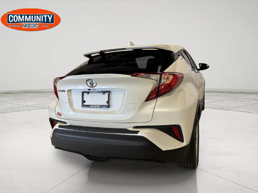 Used 2020 Toyota C-HR LE FWD image 6