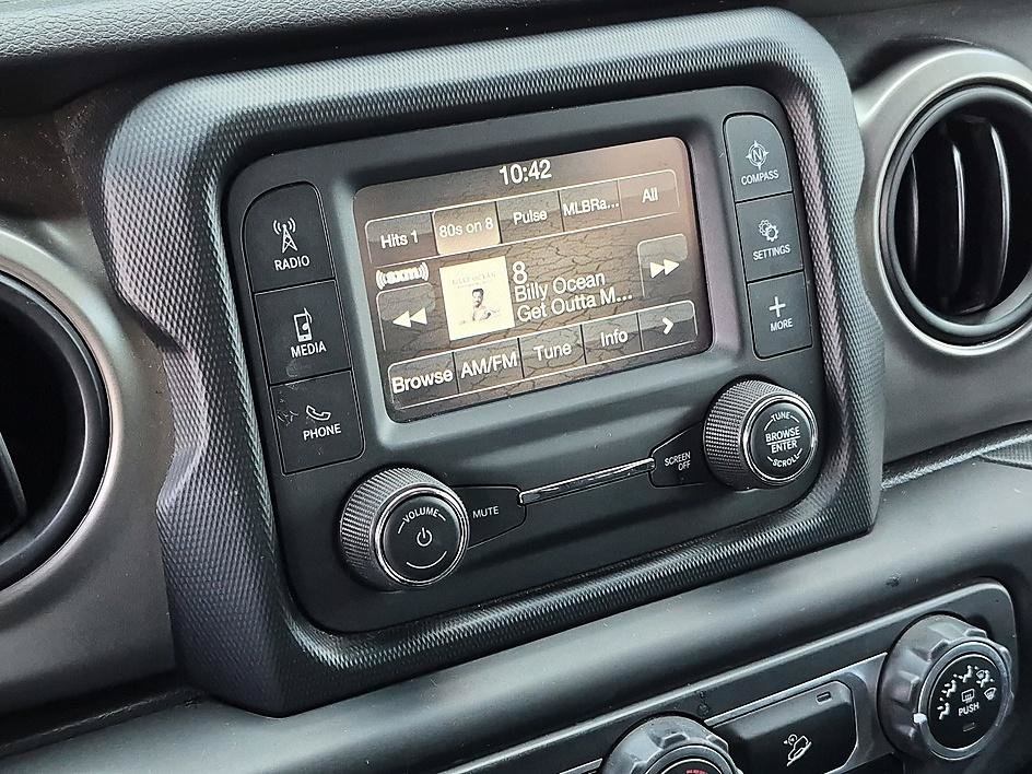Used 2019 Jeep Wrangler Unlimited Sport S AWD/4WD image 22