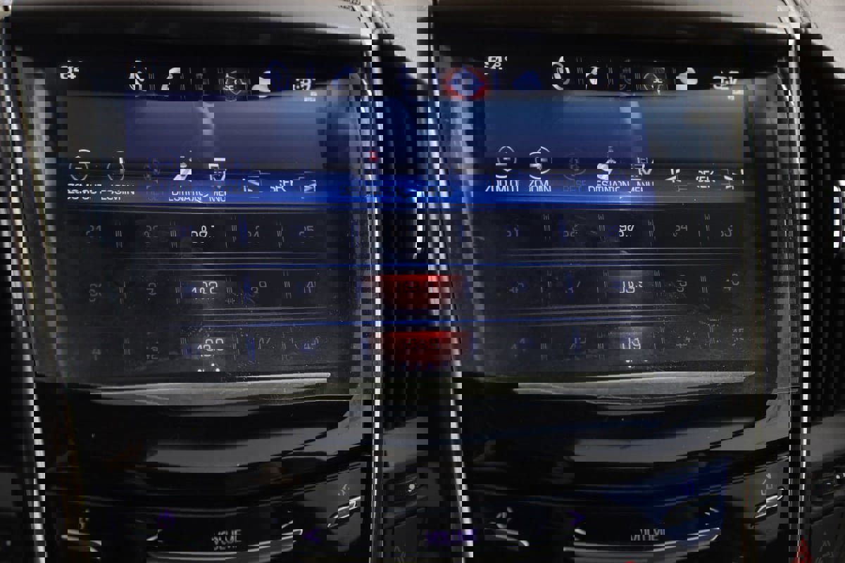 Used 2014 Cadillac ATS Luxury w/ Cold Weather Package image 32