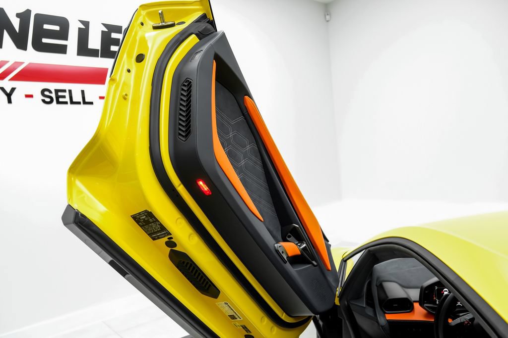 Used 2025 Lamborghini Revuelto AWD/4WD image 46
