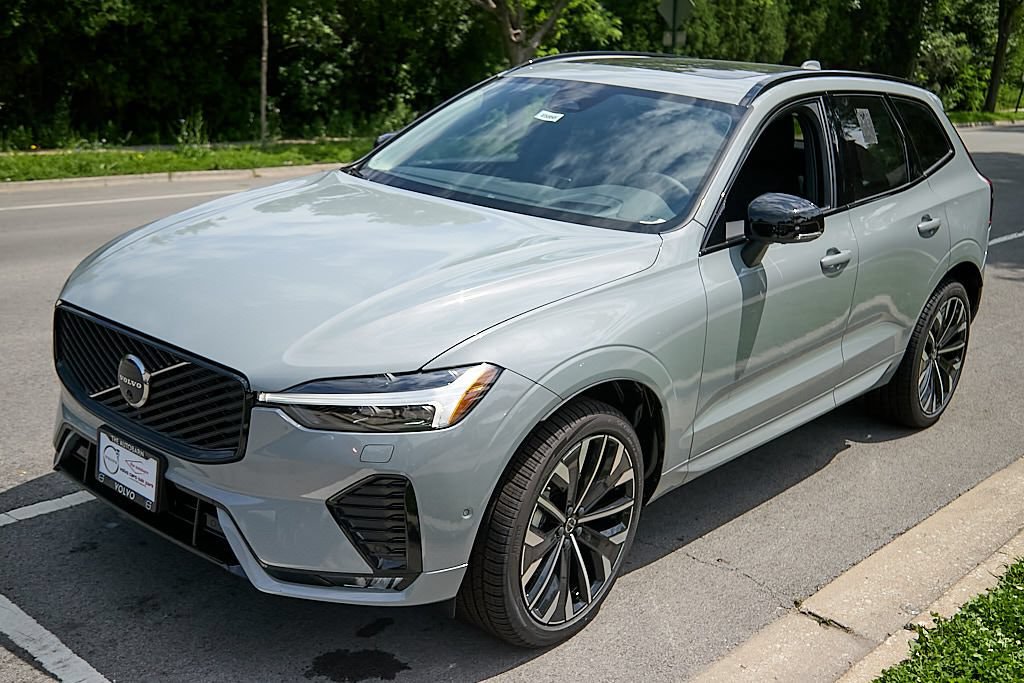 New 2026 Volvo XC60 B5 Ultra w/ Climate Package AWD/4WD image 6