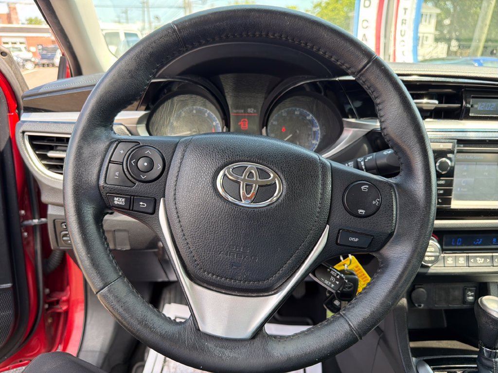 Used 2015 Toyota Corolla S FWD image 15