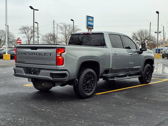 Used 2024 Chevrolet Silverado 2500 High Country w/ High Country Premium Package image 2